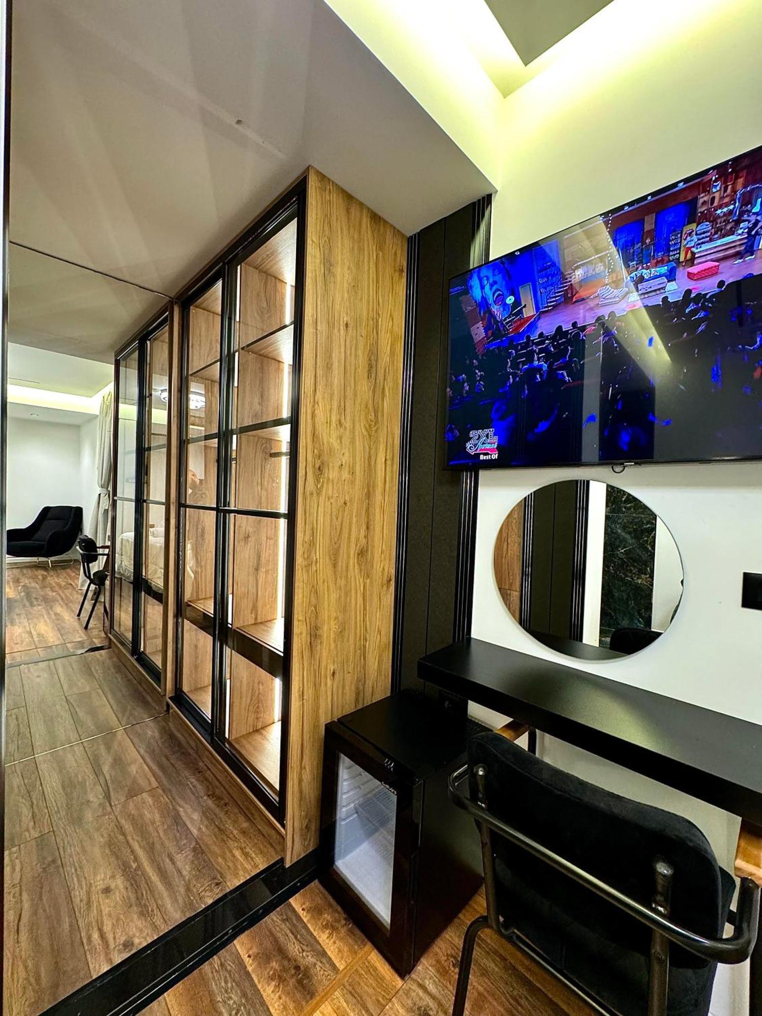 Boutique Hotel Empire Of Martin Гирокастра Экстерьер фото