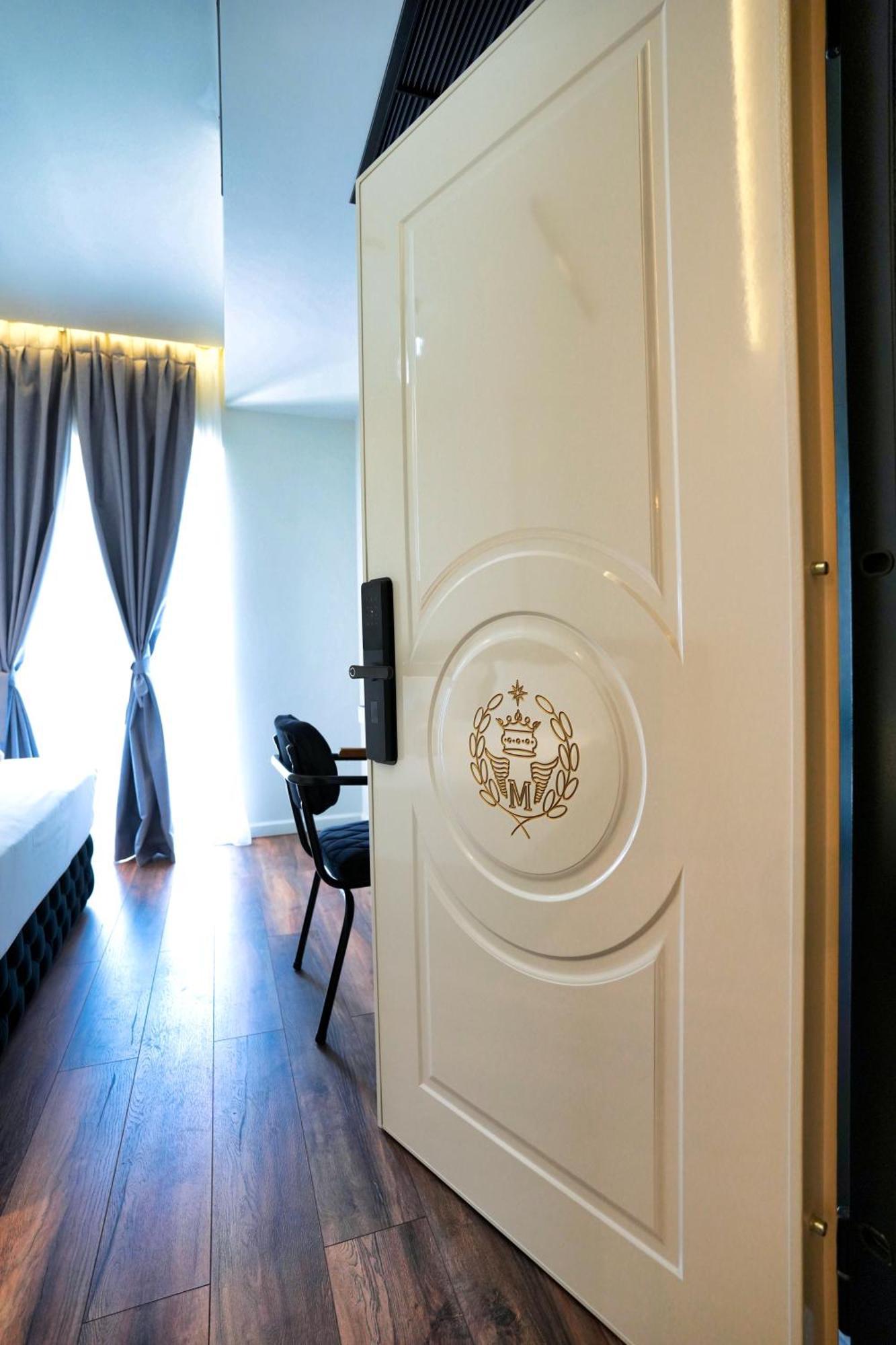 Boutique Hotel Empire Of Martin Гирокастра Экстерьер фото